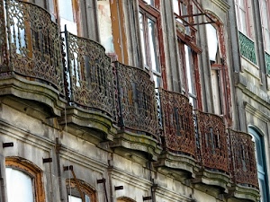 balconi, ferro, finestre, ringhiere, casa, ruggine, palazzo, balcone, verde, parapetto, muro, vetri, ringhiera, ondulato, edificio