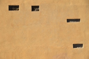 muro, rettangoli, quattro, parete, minimalismo, feritoie, giallo, finestre, ocra, aperture, geometrie, rettangolari, minimalista, minimal, arancione, facciata, nicchie