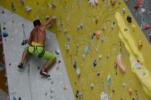 arrampicata, giallo, sport, parete, appigli, uomo, muro, atleta, scalatore, corda