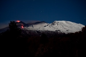 neve, montagna, vulcano, lava, notte, cielo, vetta, eruzione, bagliore, cima, etna